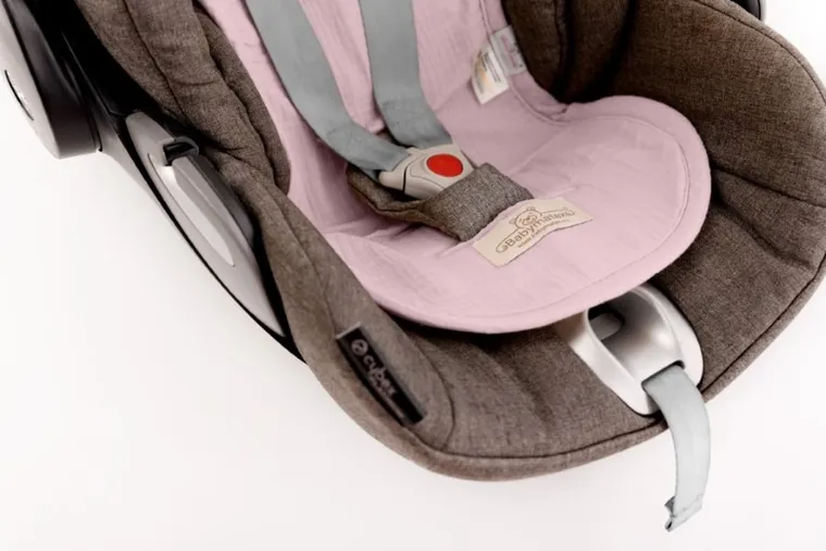 BabyMatex, Paddi, Muslin, insertie de reducere a presiunii pentru scaun auto, roz
