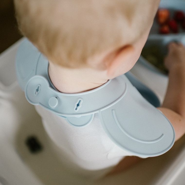 BabyOno, Baveta din silicon cu inchidere reglabila, albastru