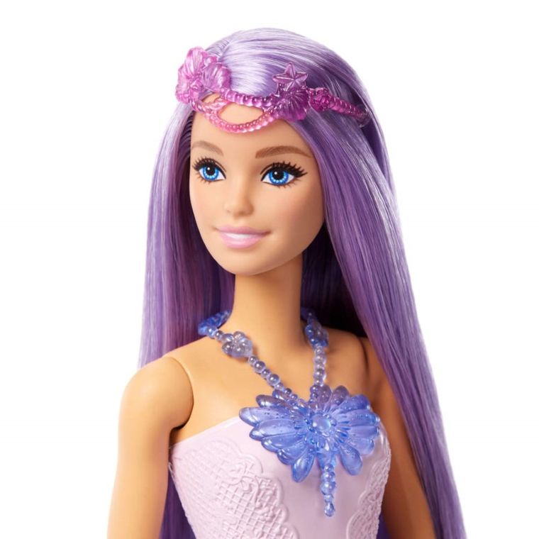 Barbie, Costume de poveste, set cu papusa si accesorii