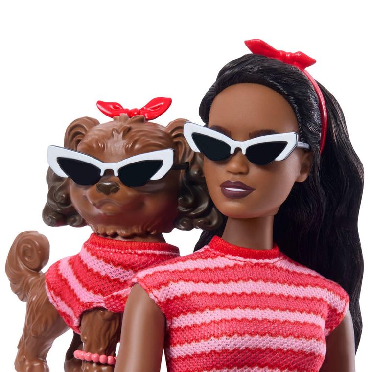Barbie, Twinning Looks, papusa si caine, Dungi