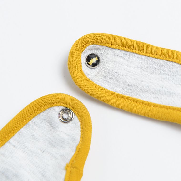 Cool Club, Set pentru copii, Body cu maneca scurta, Salopeta cu botosei, Pantaloni cu botosei, Caciula, Baveta, Patura, mix, imprimeu Batman