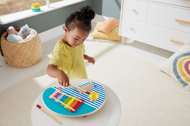 Fisher-Price, masa muzicala, jucarie din lemn