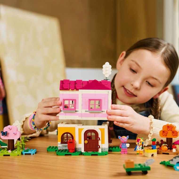LEGO Animal Crossing, Case creative: anotimpuri distractive, 77057