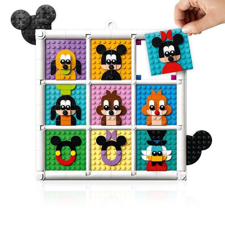 LEGO Disney, 100 de ani de figuri emblematice de animatie Disney, 43221