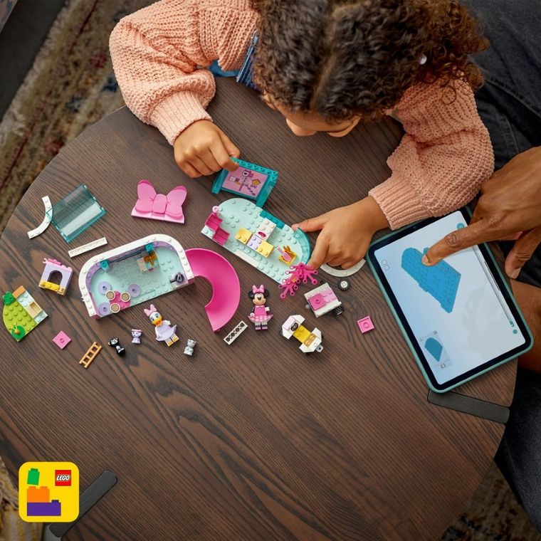 LEGO Disney Classic, Hotelul pentru animale de companie al lui Minnie, 43274