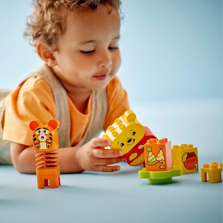 LEGO DUPLO, Petrecerea de ziua de nastere a lui Winnie de Plus, 10457