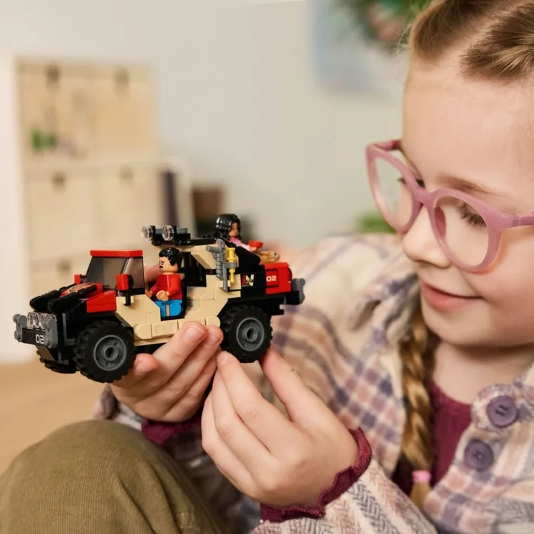 LEGO Jurassic World, Evadare off-road din calea unui Velociraptor, 76972