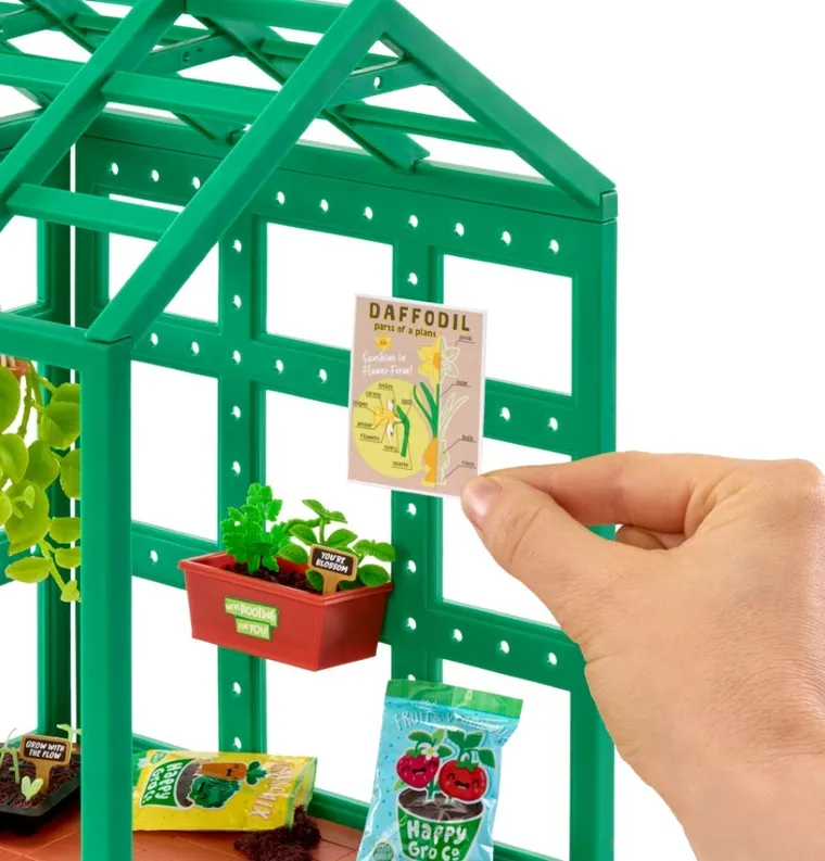 MGA's Miniverse, Spaces, Starter Pack Greenhouse, set de joaca