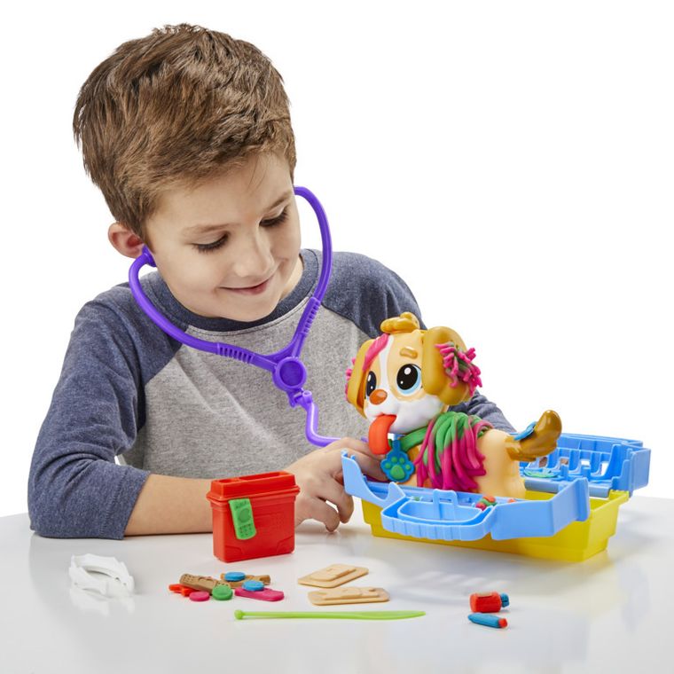 Play-Doh, Care 'n Carry Vet, set creativ + 4 cutii de plastilina GRATUIT, set promotional