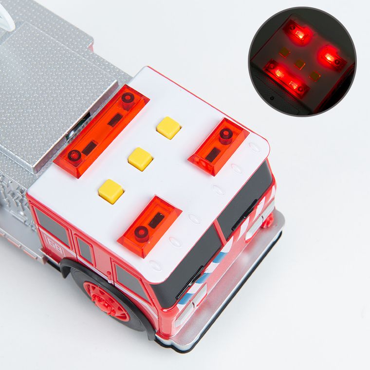 Smiki, Pompieri, vehicul cu lumini si sunete, 18 cm