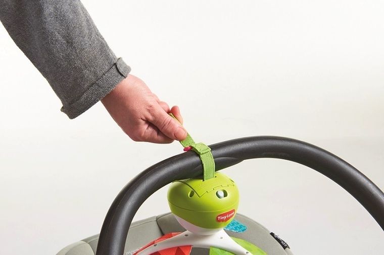 Tiny Love, Distractia pe pajiste, carusel de calatorie