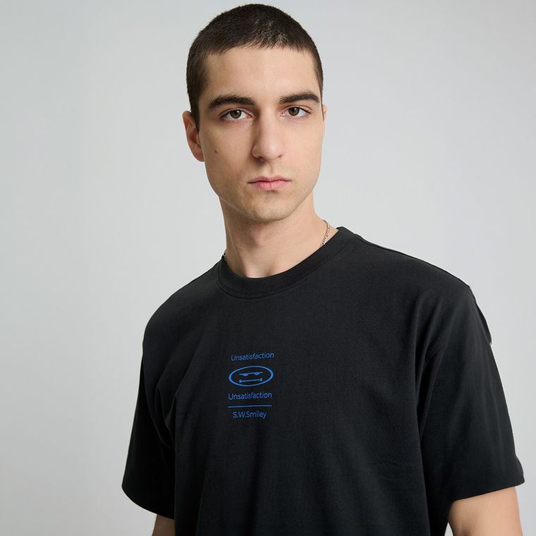 Tricou negru cu croiala relaxed S.W.Smiley NOWEAR