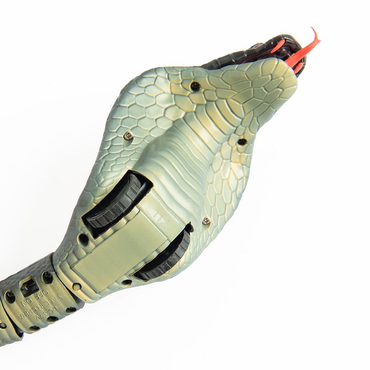 Cobra, sarpe cu telecomanda