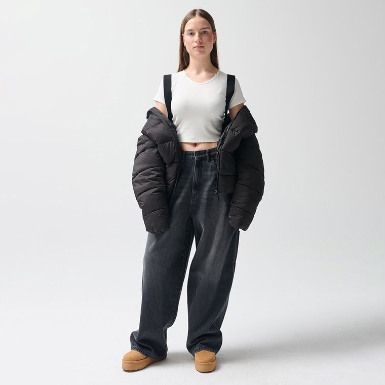 Geaca neagra calduroasa cu gluga NOWEAR