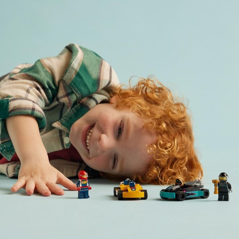 LEGO City, Carturi si piloti de curse, 60400