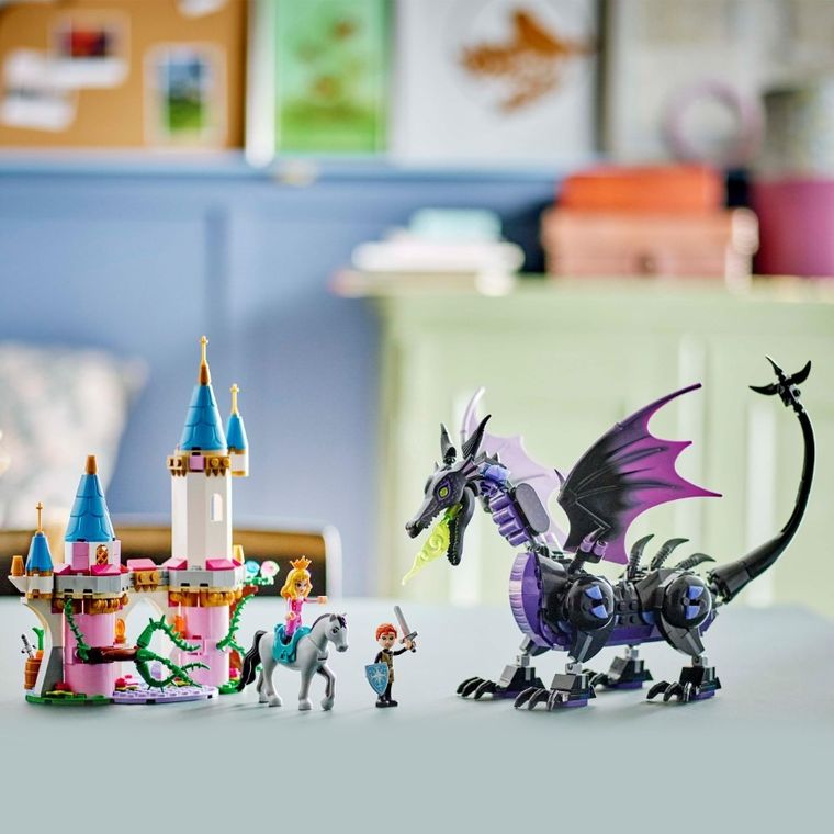 LEGO Disney Princess, Maleficent sub forma de dragon, 43240