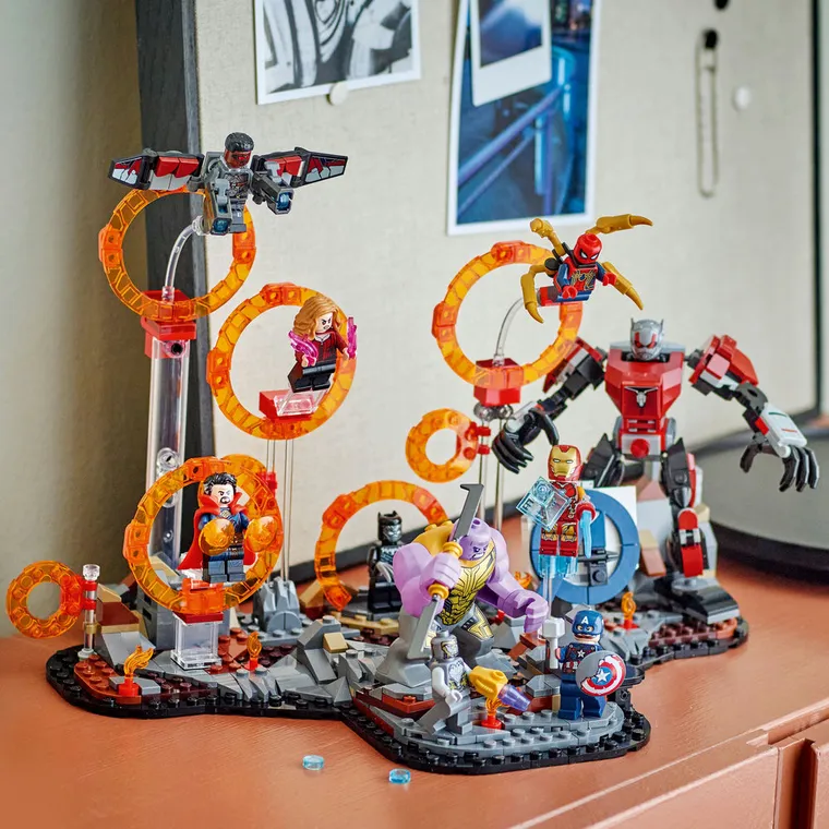 LEGO Super Heroes, Razbunatorii: Sfarsitul jocului Batalia finala, 76323