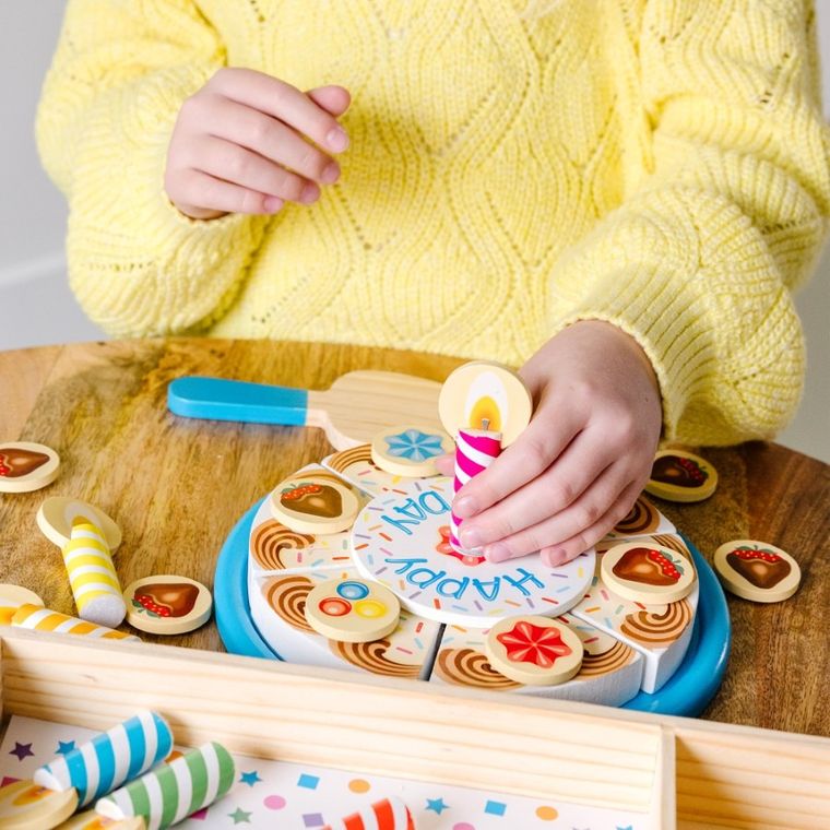 Melissa & Doug, Tort de ziua de nastere, jucarie din lemn