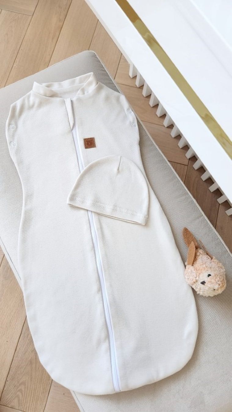 MimiNu, Soft, Teddy, set: sac de dormit + caciula pentru bebelusi, TOG 0.5, marime 62, 0-3 luni, bej