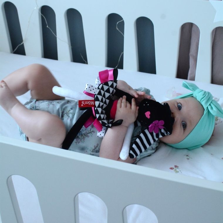 Mom's Care, iepuras, prima jucarie de plus, jucarie senzoriala