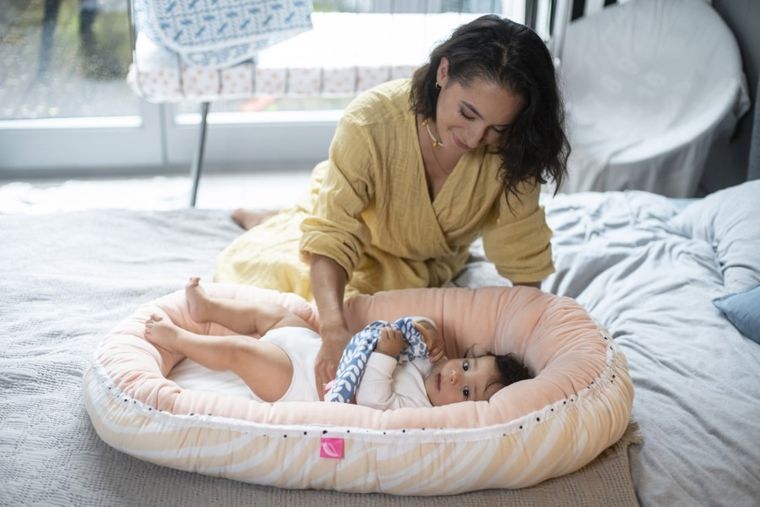 Motherhood, jucarie din lemn pentru dentitie, Pink Classics