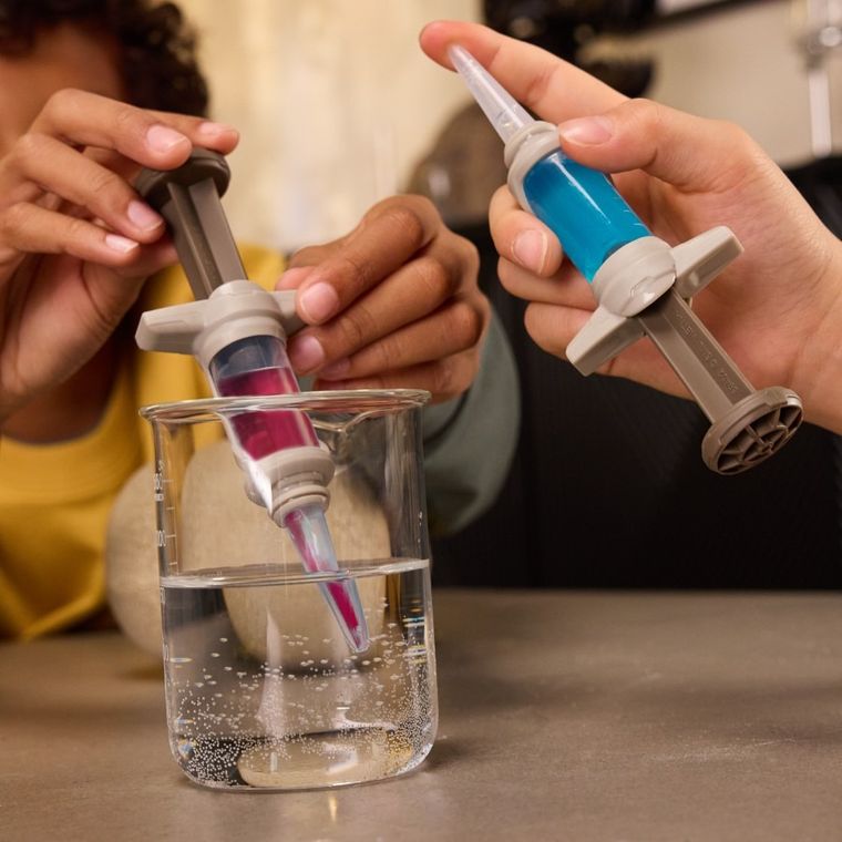 Primal Hatch, Hybrid Hatchers, set de joaca cu figurina dinozaur si accesorii