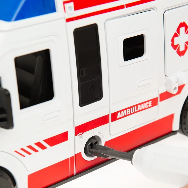 Smiki, Ambulanta, masinuta de asamblat cu lumini si sunete