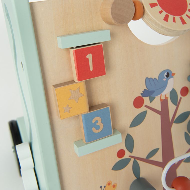 Smiki, Antemergator de lemn