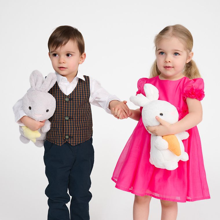 Smiki, Iepuras cu morcov, jucarie de plus, 25 cm