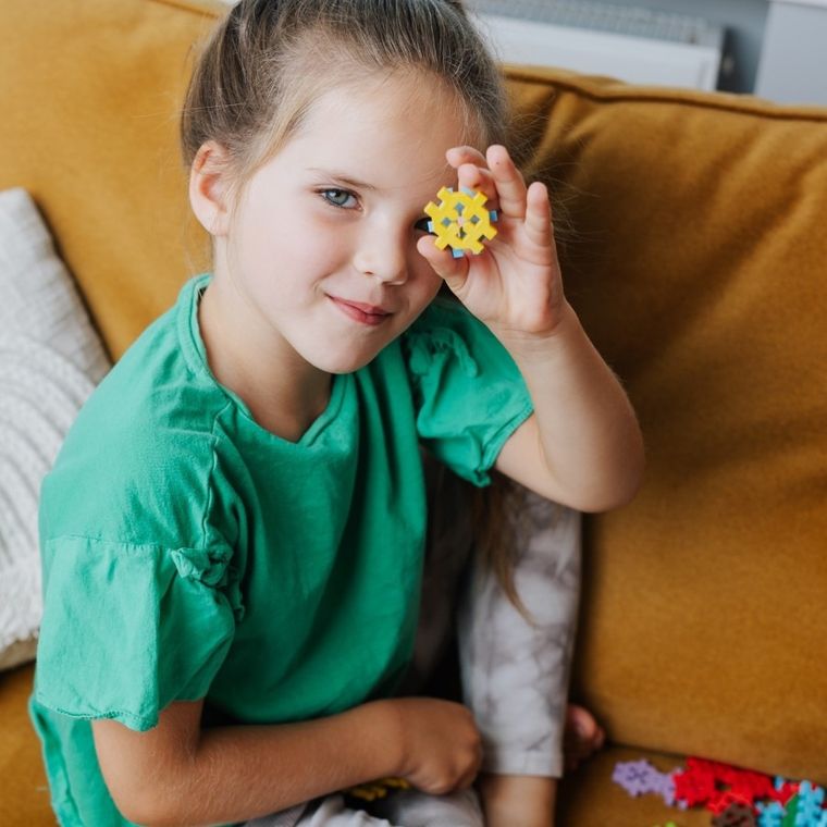 Trefl, Connect, Basic Girl, set de constructie, 70 piese, 61982