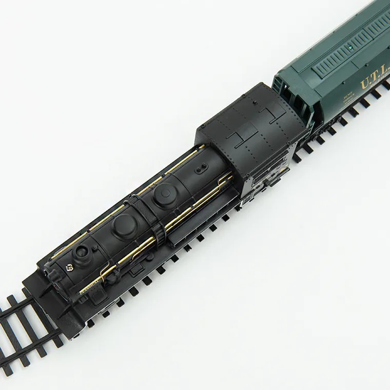 Tren clasic cu sine, lumini si sunete