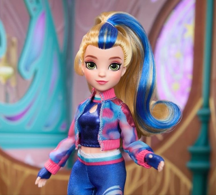 Unicorn Academy, Isabel, papusa fashion