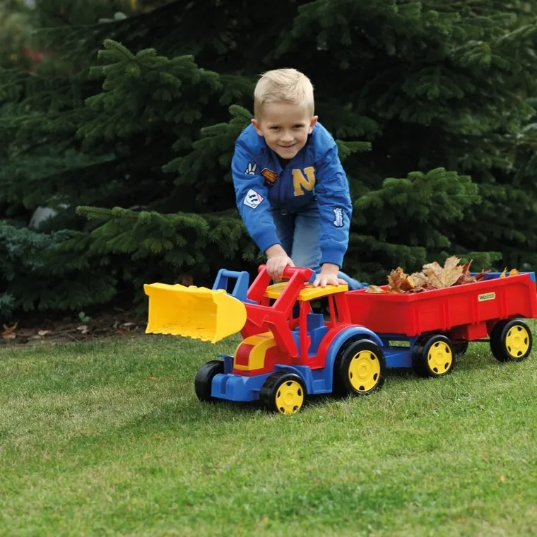 Wader, Tractor Gigant, tractor cu cupa si remorca, vehicul