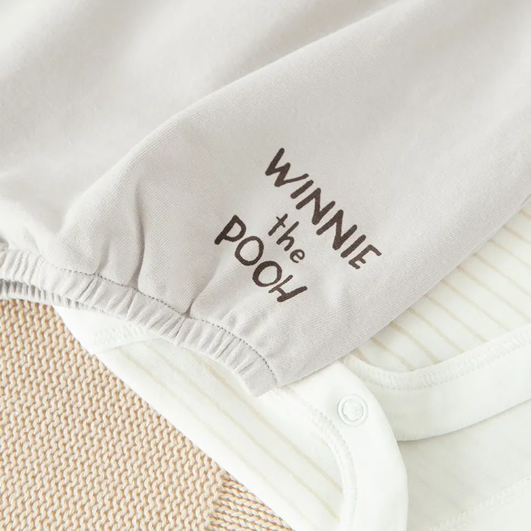 Cool Club, Set pentru baieti, Body cu maneca scurta, Pantaloni scurti, bloomers, mix, imprimeu Winnie the Pooh