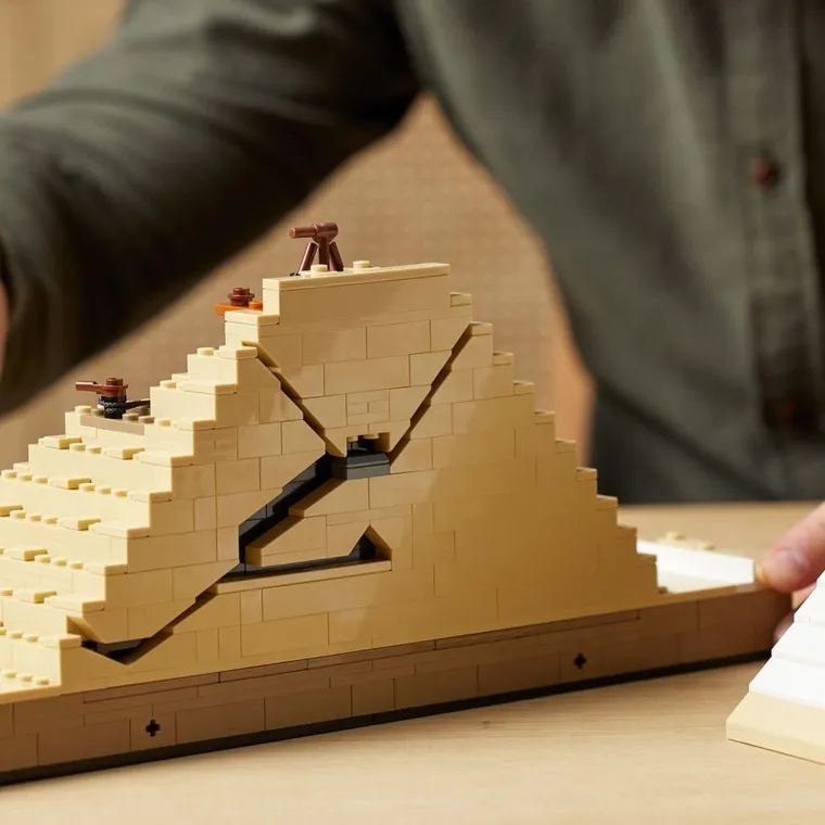 LEGO Architecture, Marea piramida din Giza, 21058