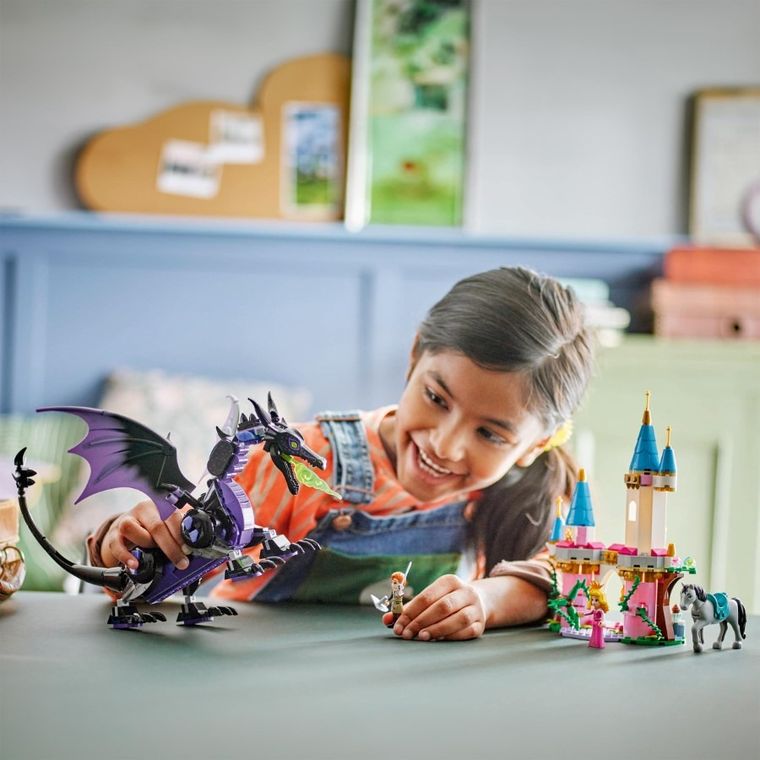 LEGO Disney Princess, Maleficent sub forma de dragon, 43240