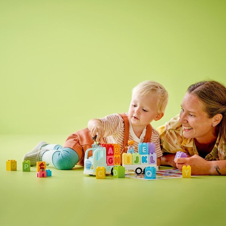 LEGO DUPLO, Camion cu alfabet, 10421