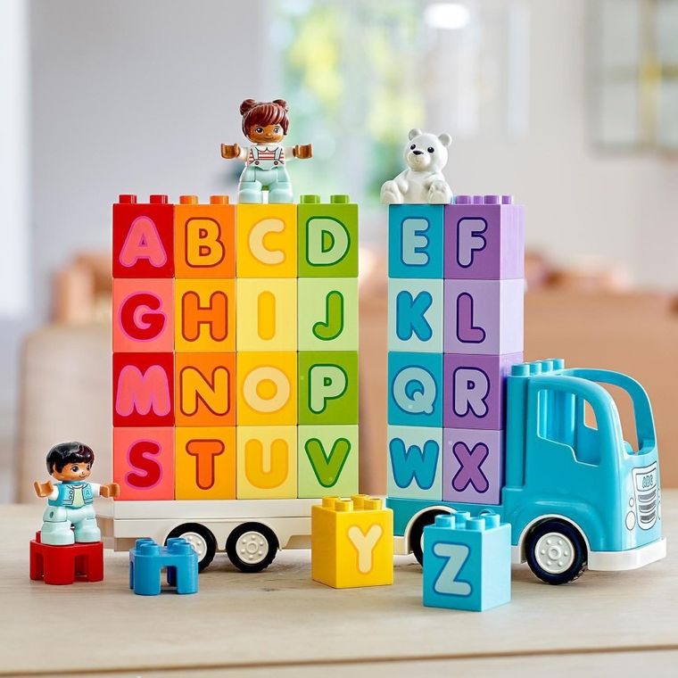 LEGO DUPLO Creative Play, Primul meu camion cu litere, 10915