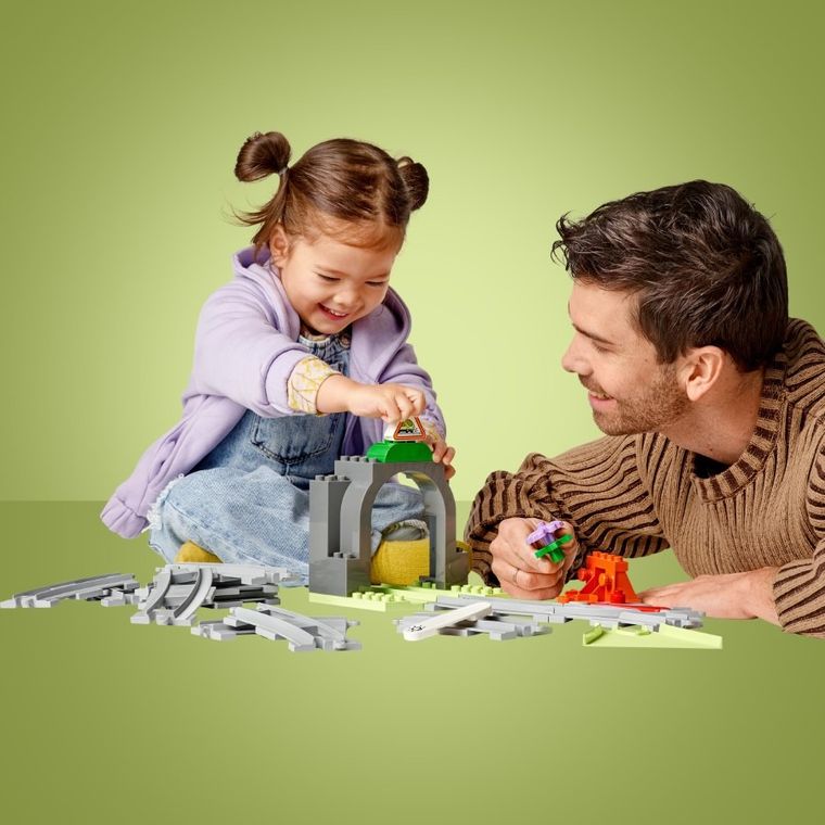 LEGO DUPLO, Set de extindere Tunel si sine de cale ferata, 10425