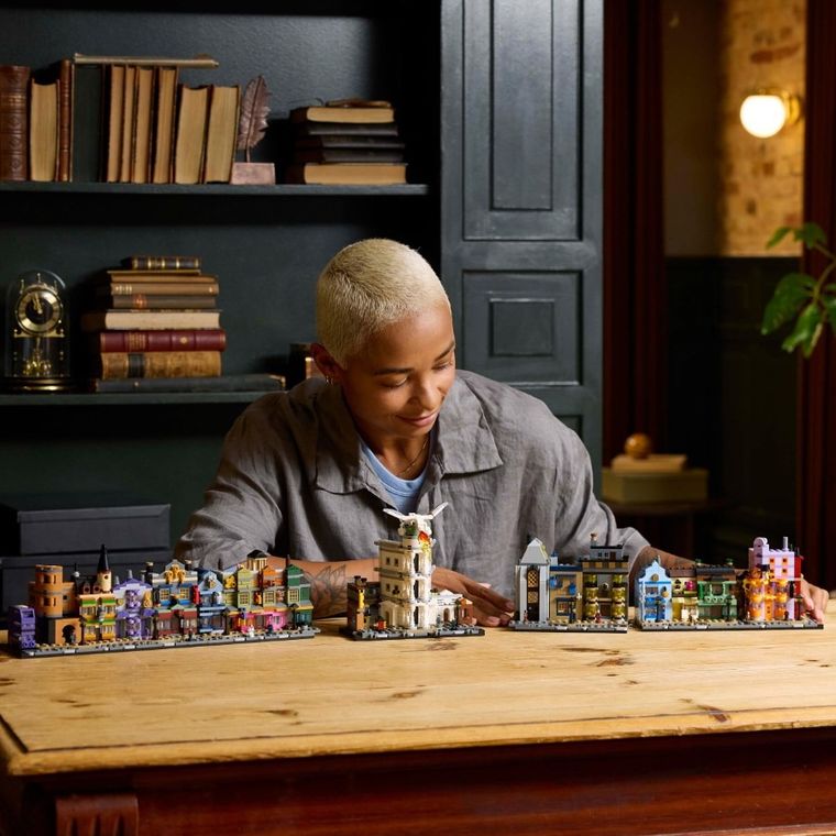 LEGO Harry Potter, Magazine vrajitoresti pe Aleea Diagon, 76444