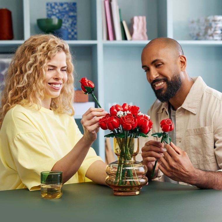 LEGO Icons, Buchet de trandafiri, 10328