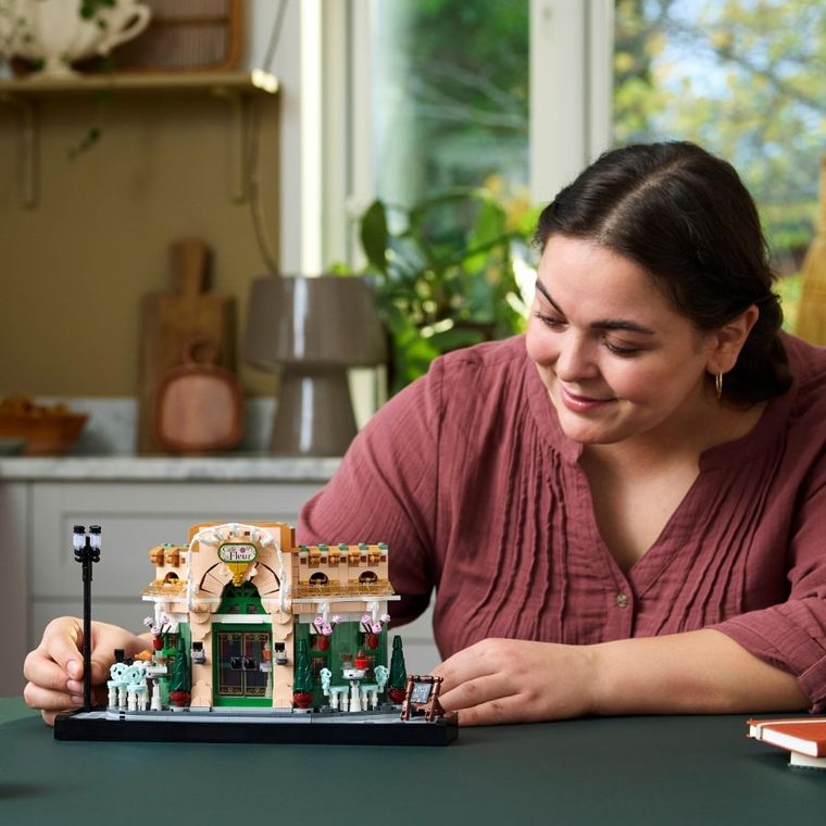 LEGO Icons, Cafenea frantuzeasca, 10362