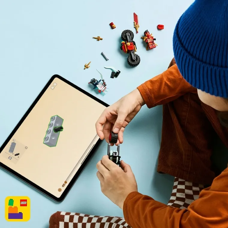 LEGO Ninjago, Cursa de viteza cu motocicleta lui Kai, 71838