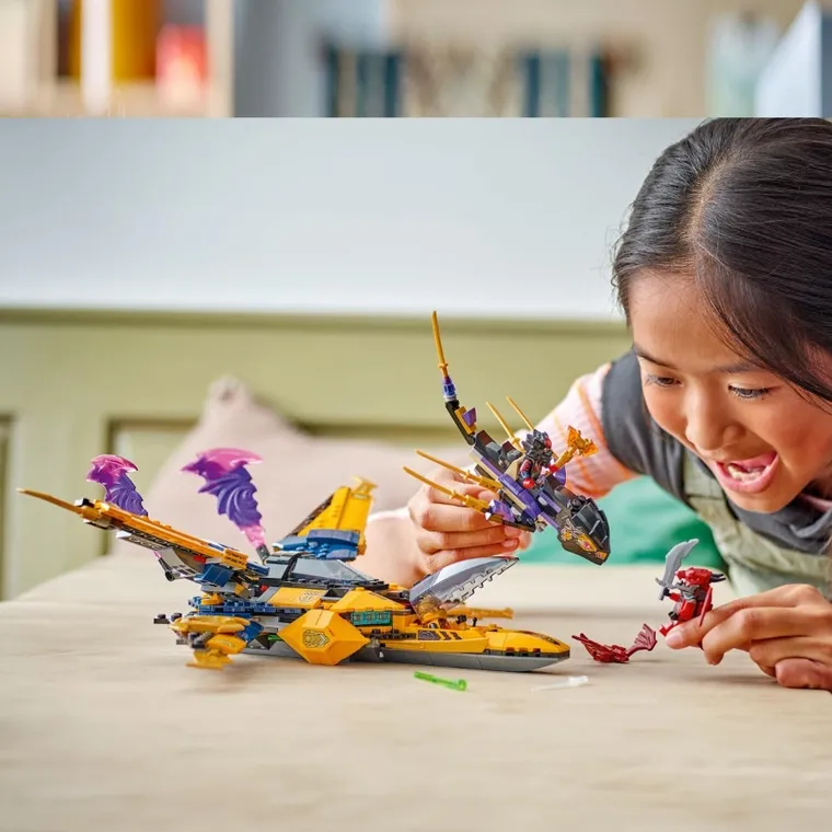 LEGO NINJAGO, Superavionul cu reactie al lui Ras si Arin, 71833