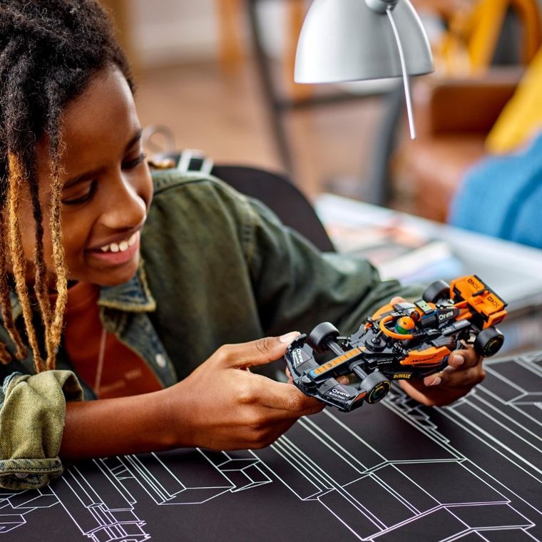 LEGO Speed Champions, Masina de curse McLaren de Formula 1 2023, 76919