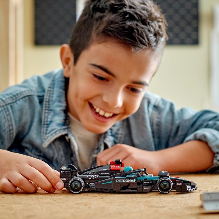 LEGO Speed Champions, Masina de curse Mercedes-AMG F1 W15, 77244