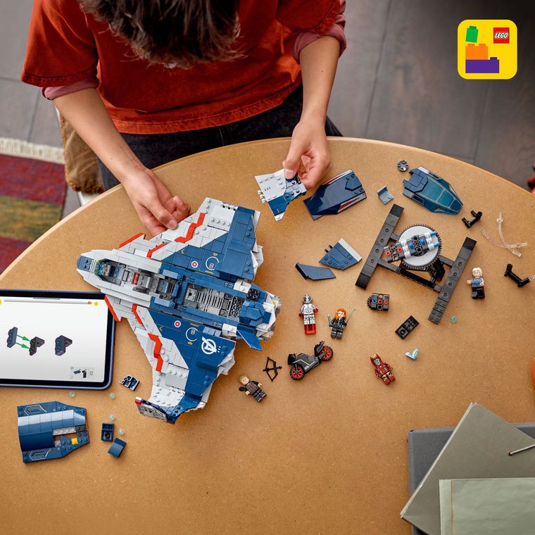 LEGO Super Heroes, Quinjet din Razbunatorii: Sub semnul lui Ultron, 76325