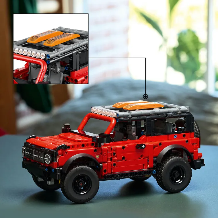 LEGO Technic, SUV Ford Bronco, 42213