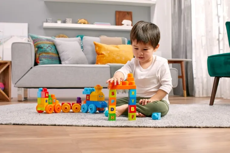 Mega Bloks, Trenul muzical ABC, set de constructie, 50 piese