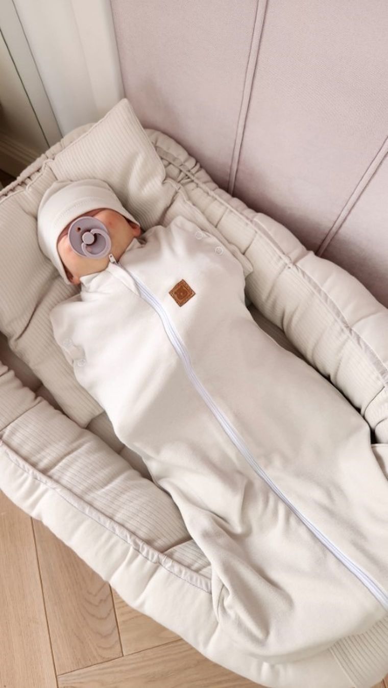 MimiNu, Soft, Teddy, set: sac de dormit + caciula pentru bebelusi, TOG 0.5, marime 62, 0-3 luni, bej